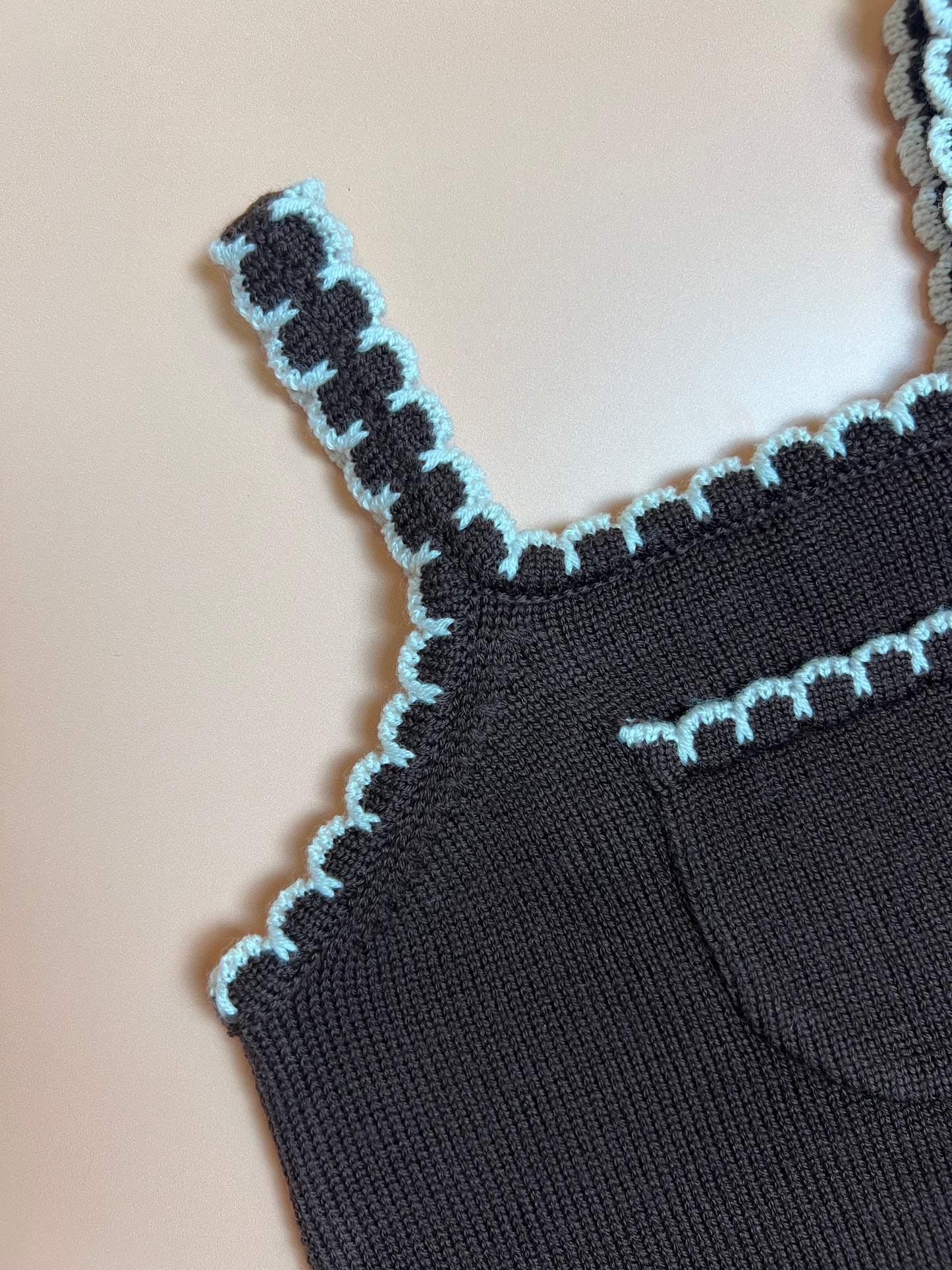 Kids brown merino wool dungarees with scallop trim and front pocket